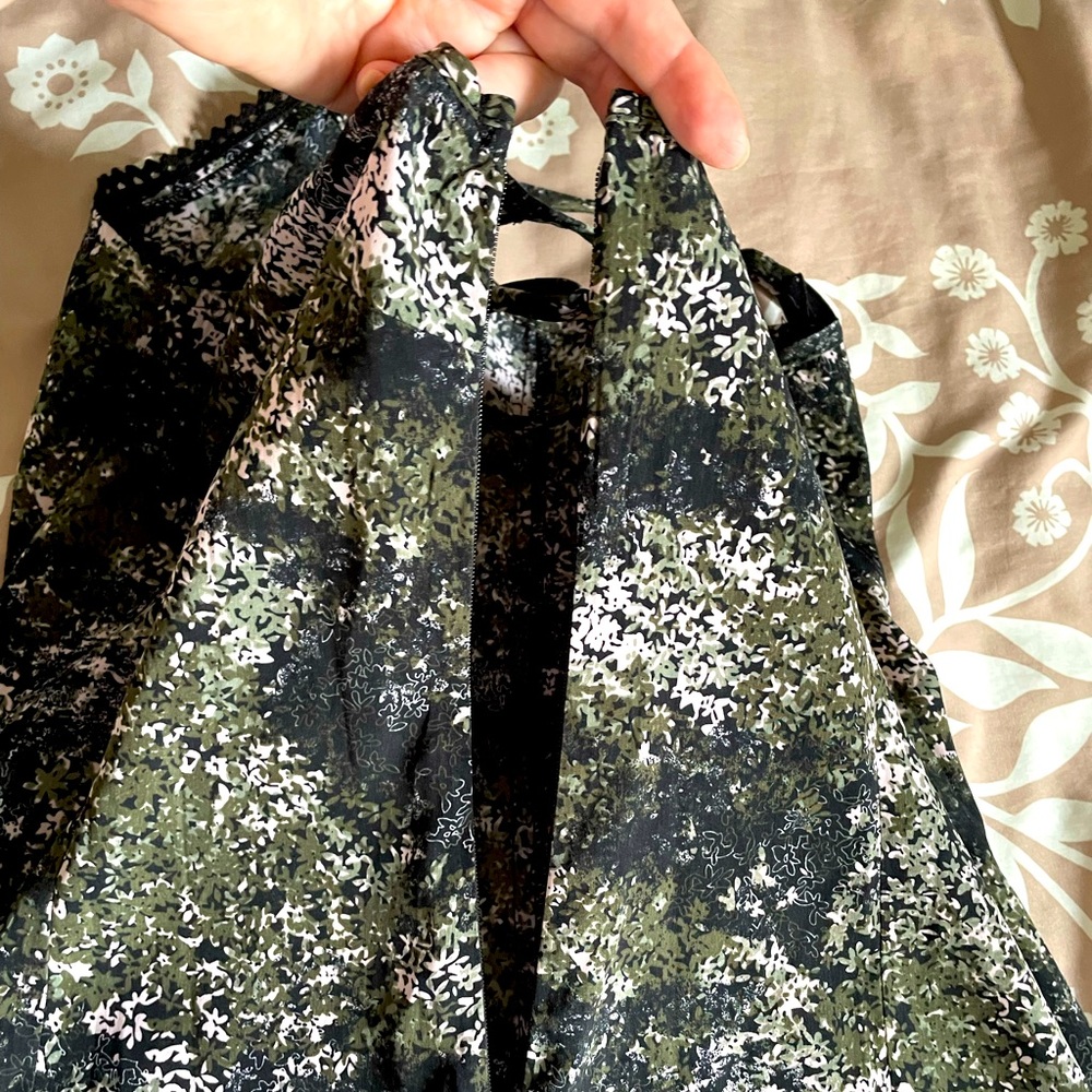 🆕 Smart Set Slip Dress - Picture 6 of 6